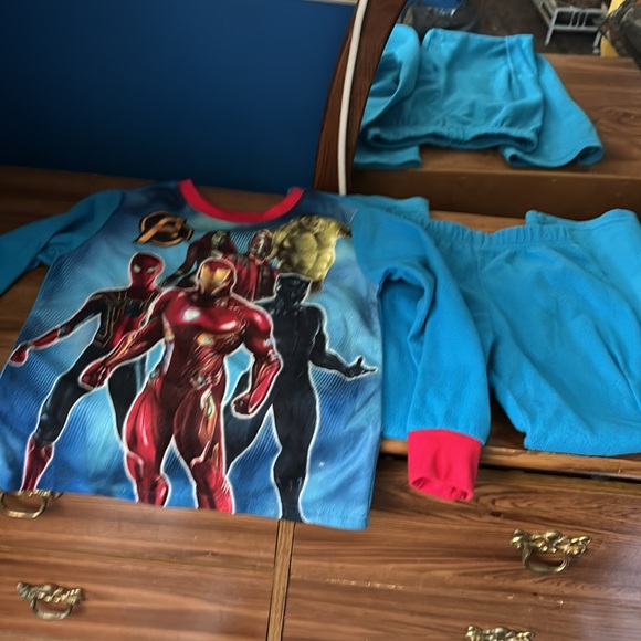 Marvel Advengers Infinity War 2 piece Blue Pajama Set Fleece Ironman Antman 6/7 - Picture 11 of 16